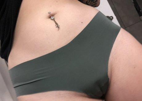 Blondebarbiedoll92