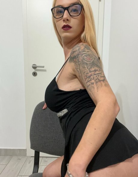 Naakte gelekte OnlyFans-foto van Goddessblaze