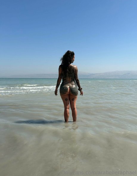 Arabelle Raphael