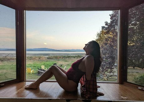 Naakte gelekte OnlyFans-foto van Littlemisszoe