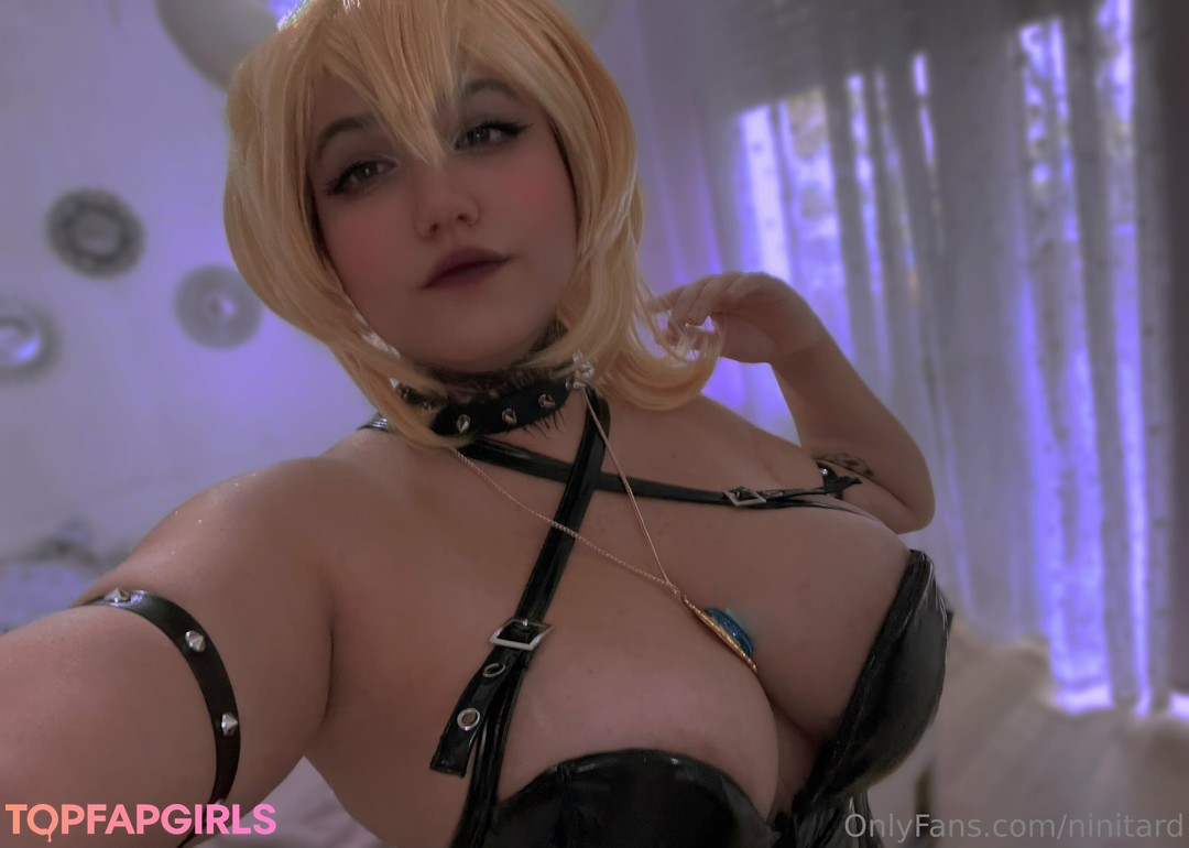 Naakte gelekte OnlyFans-foto van Niniitard #22 Naakte gelekte OnlyFans-foto van Niniitard #22
