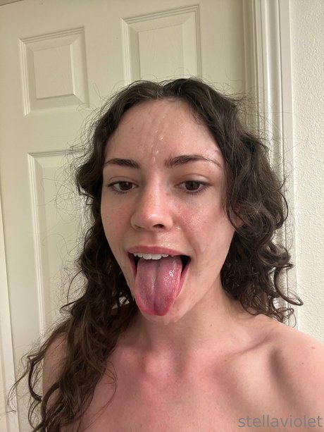 Stella Violet