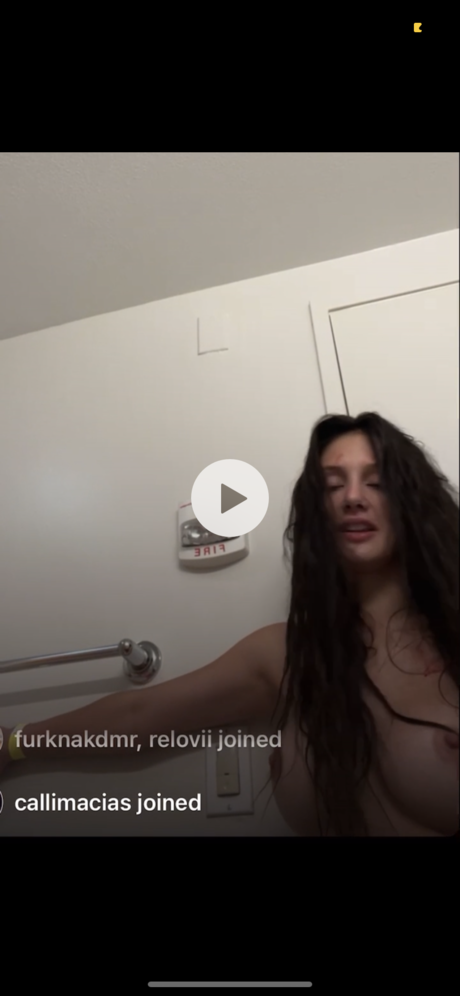 Naakte gelekte OnlyFans-foto van Natalie Gibson