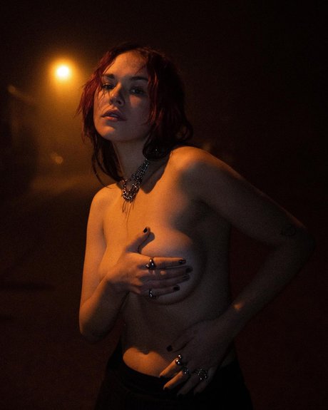 Naakte gelekte OnlyFans-foto van Taylor Upsahl