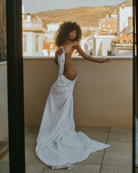 Naakte gelekte OnlyFans-foto van Daniela Yizeth