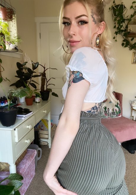 Naakte gelekte OnlyFans-foto van Bre