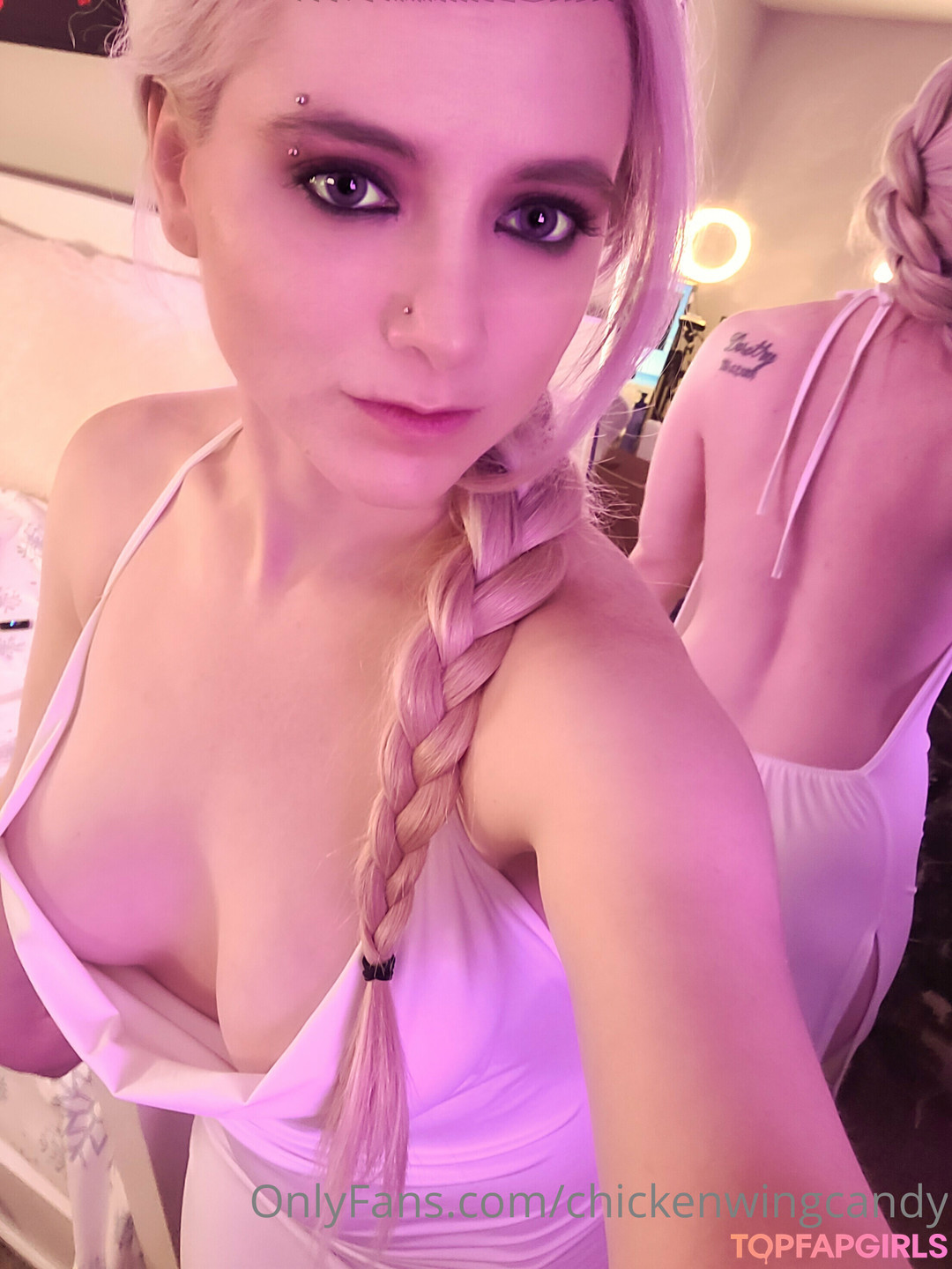 Naakte gelekte OnlyFans-foto van Chicken Wing Candy #97 Naakte gelekte OnlyFans-foto van Chicken Wing Candy #97