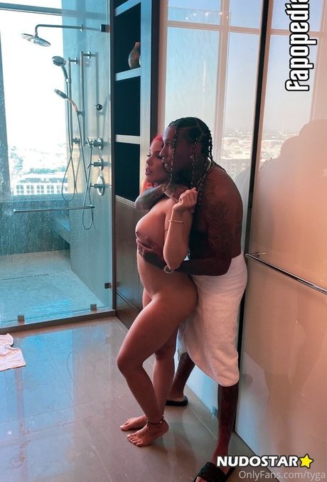 Naakte gelekte OnlyFans-foto van Tyga