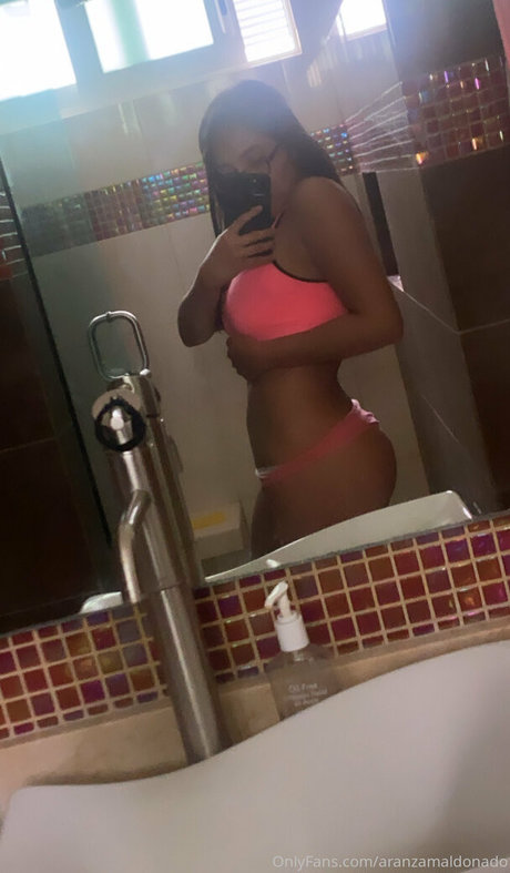 Naakte gelekte OnlyFans-foto van Aranza Maldona