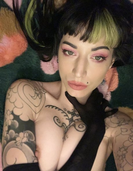Naakte gelekte OnlyFans-foto van Miss Fernandez