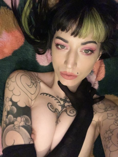 Naakte gelekte OnlyFans-foto van Miss Fernandez