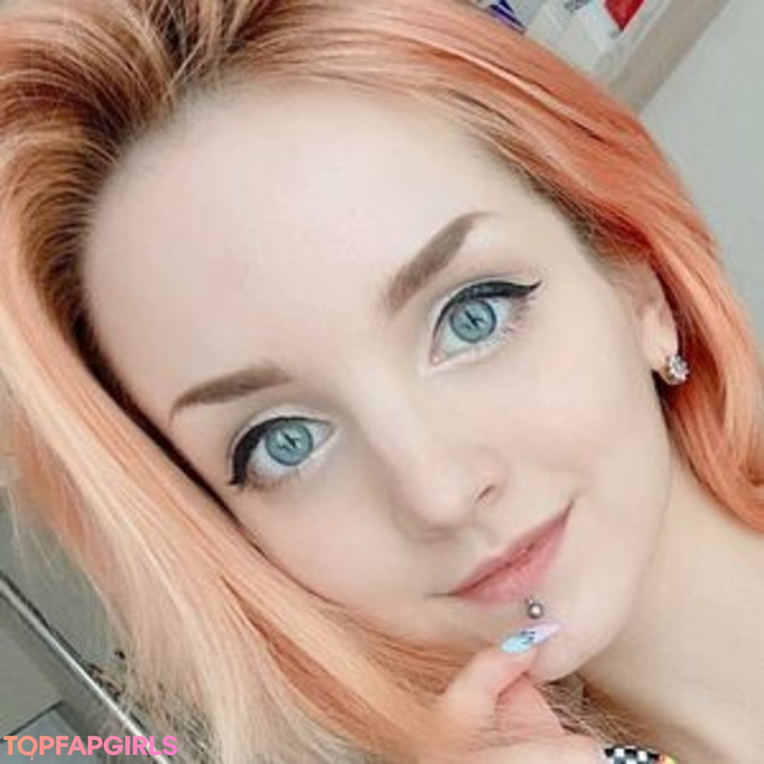 Naakte gelekte OnlyFans-foto van Luventa #1007