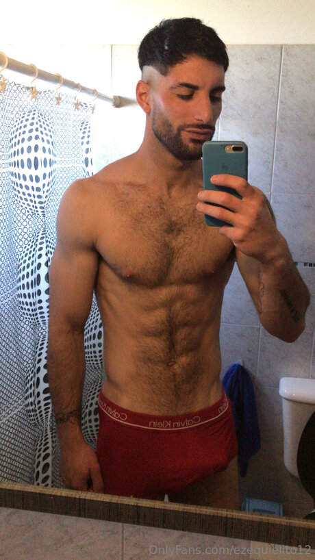 Ezequielito12