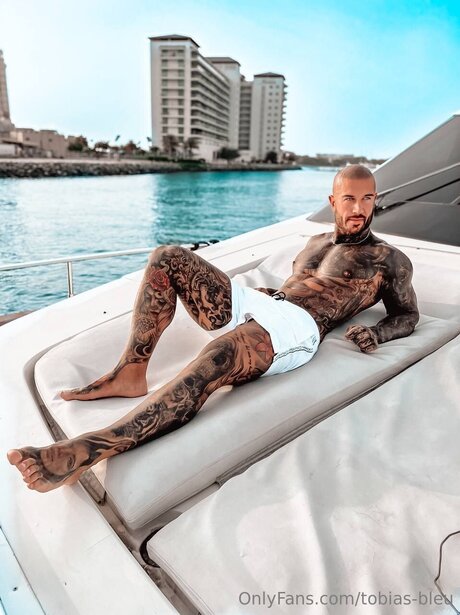 Tobias Bleu