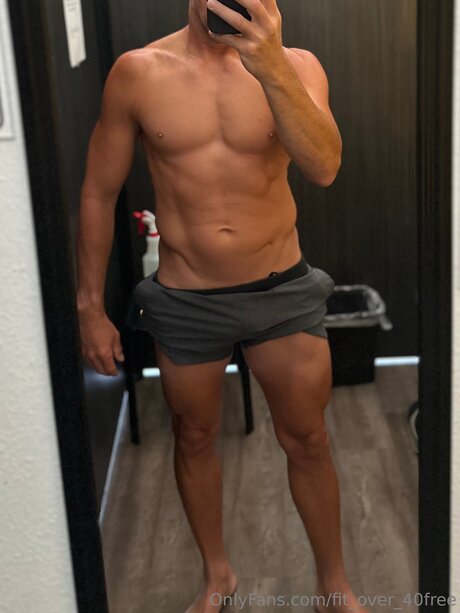 The Naked Trainer Free