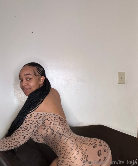 Naakte gelekte OnlyFans-foto van Its Kaja