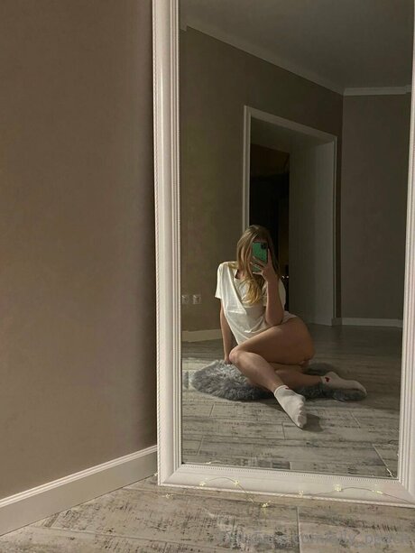 Lyly Peach