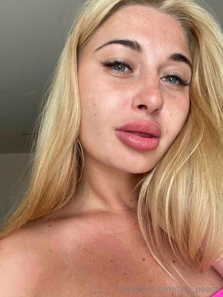 Lyly Peach