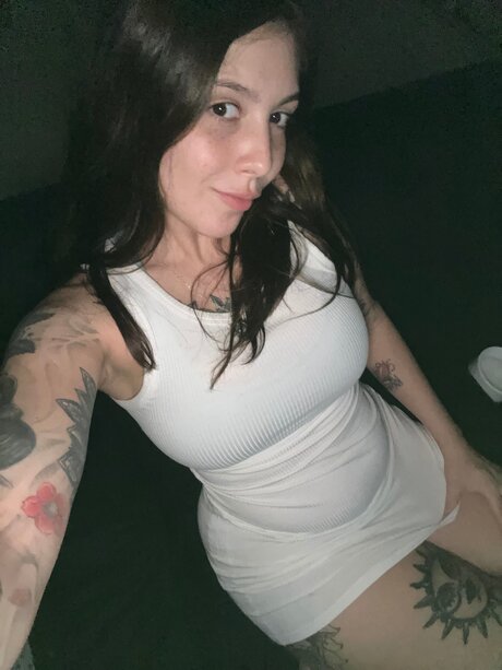 Naakte gelekte OnlyFans-foto van Hotcurvesqueen