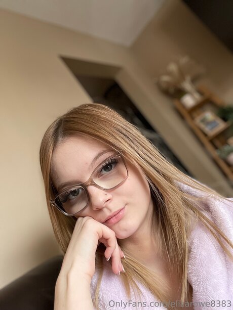 Naakte gelekte OnlyFans-foto van Elizarowe8383