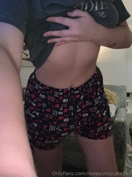 Ilovepussycats111