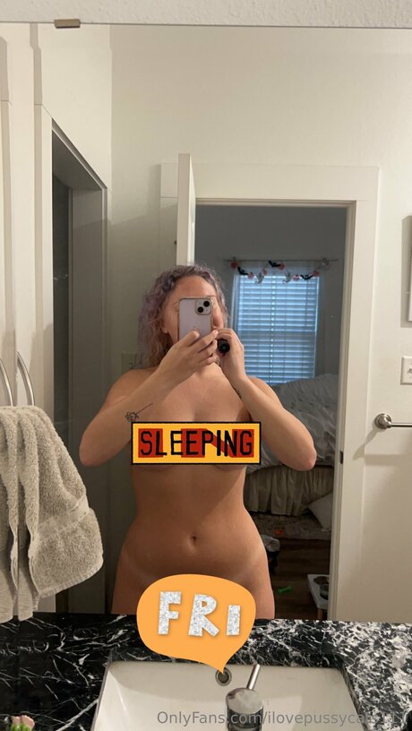 Ilovepussycats111