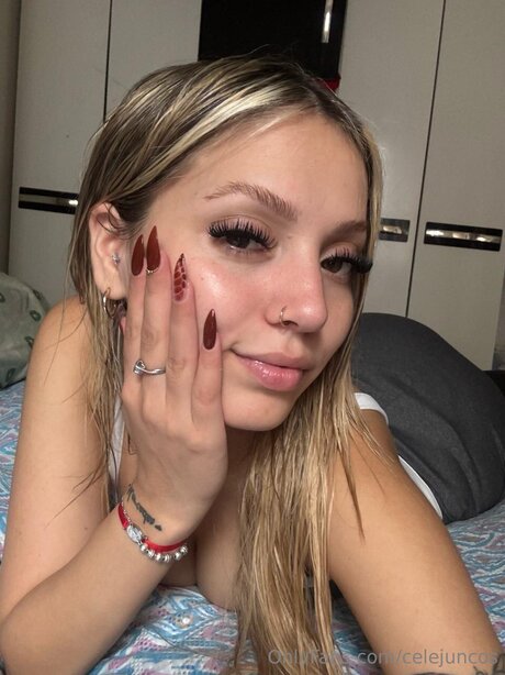 Naakte gelekte OnlyFans-foto van Celejuncos