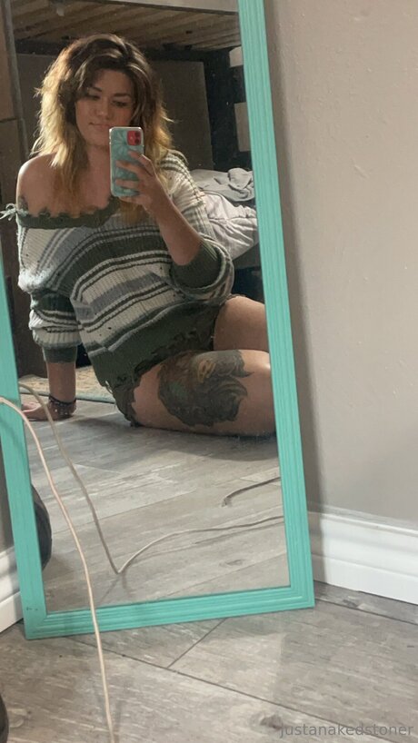 Justanakedstoner