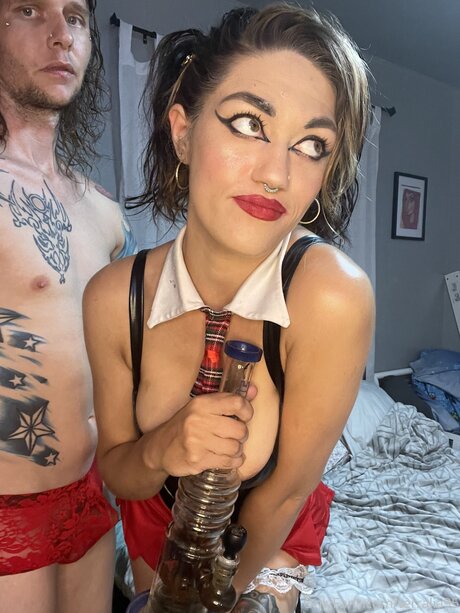 Justanakedstoner
