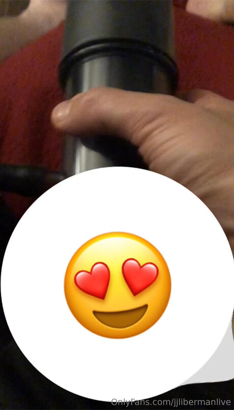 Naakte gelekte OnlyFans-foto van Jjlibermanlive