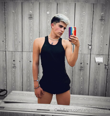 Naakte gelekte OnlyFans-foto van Angelitocrush