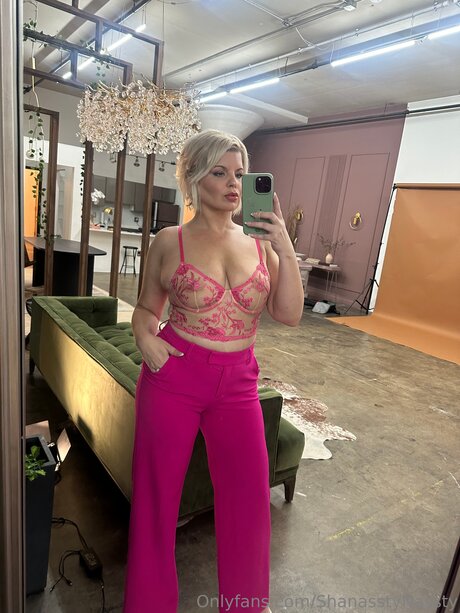 Theemarilynmonhoe