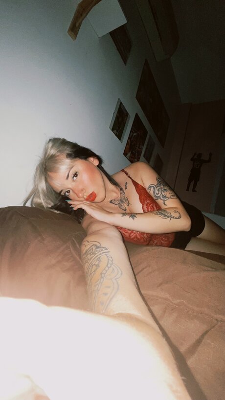 Yumi Lola