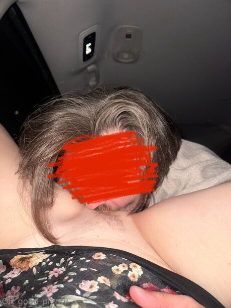 Naakte gelekte OnlyFans-foto van Good Plenty