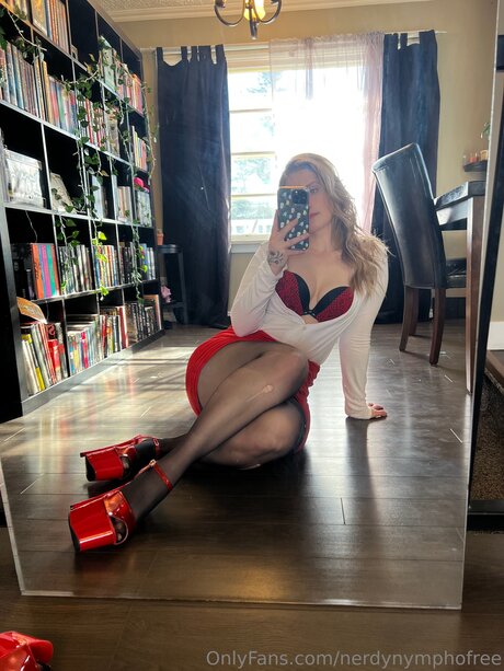 Nerdynymphofree