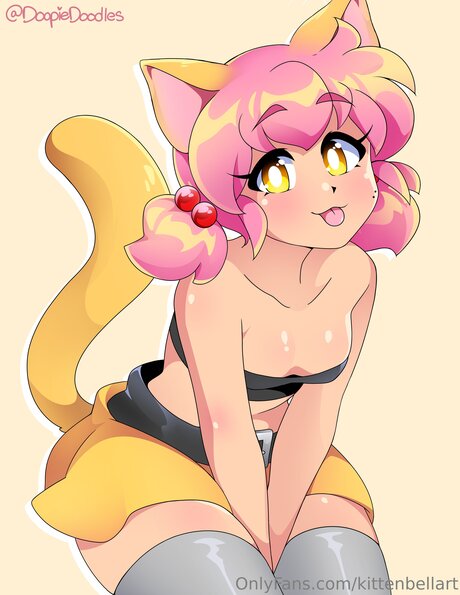 Naakte gelekte OnlyFans-foto van Kittenbellart