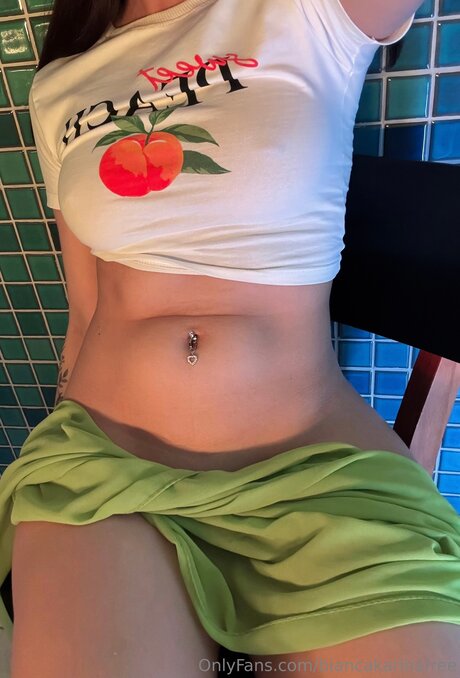 Biawhitefree