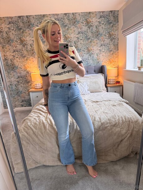 Hotwifeemilyuk