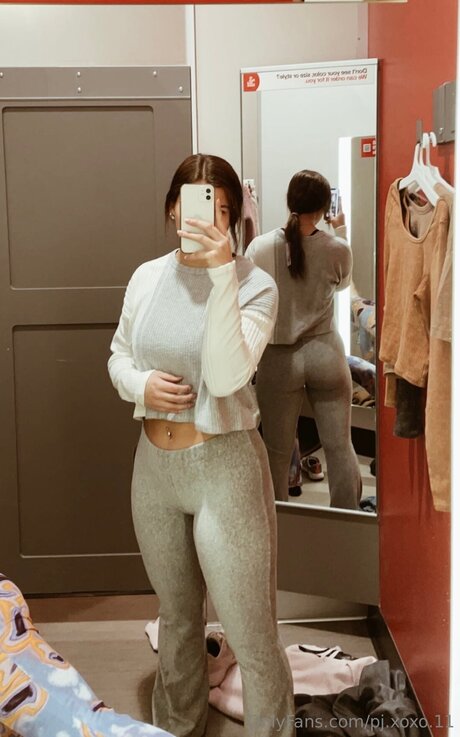 Naakte gelekte OnlyFans-foto van Pj Xoxo 11