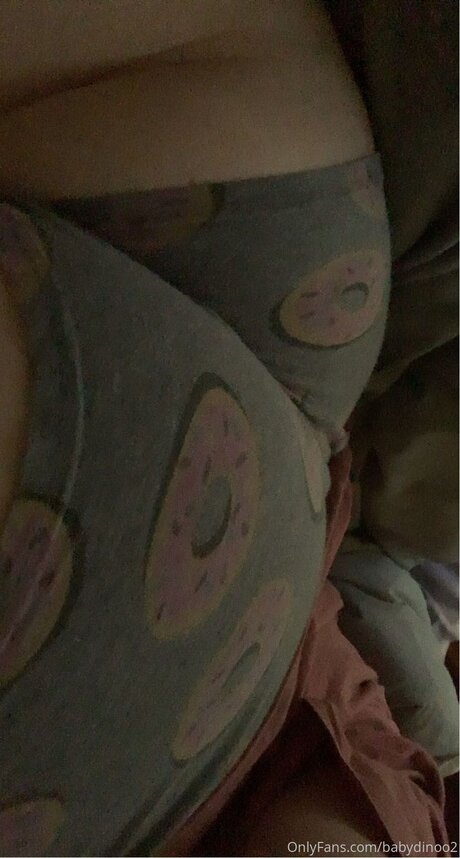 Naakte gelekte OnlyFans-foto van Babydinoo2
