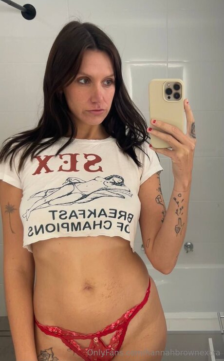 Hannahbrownextra