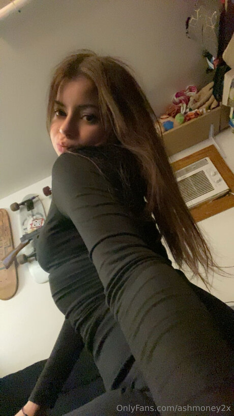 Naakte gelekte OnlyFans-foto van Ashmoney2x