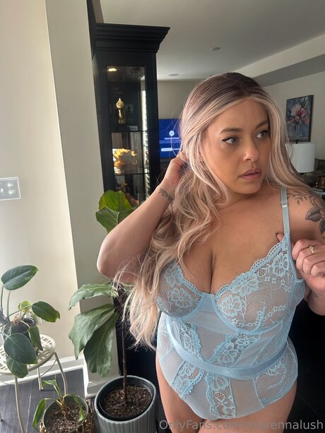 Naakte gelekte OnlyFans-foto van Makennalush