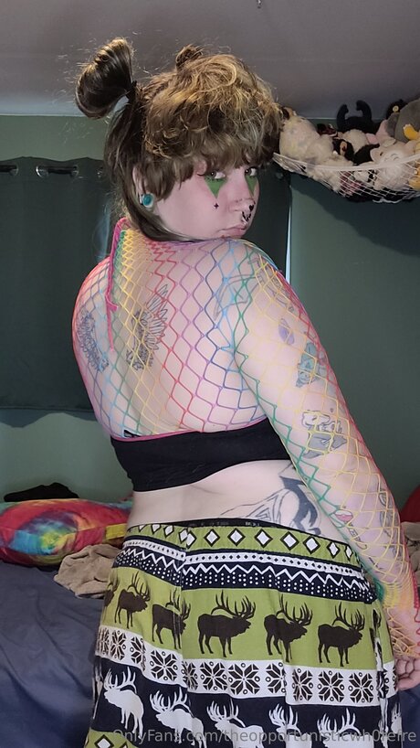 Theopportunisticwh0refre