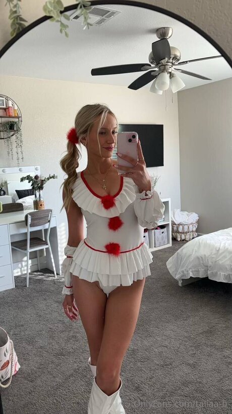 Naakte gelekte OnlyFans-foto van Taliaa B