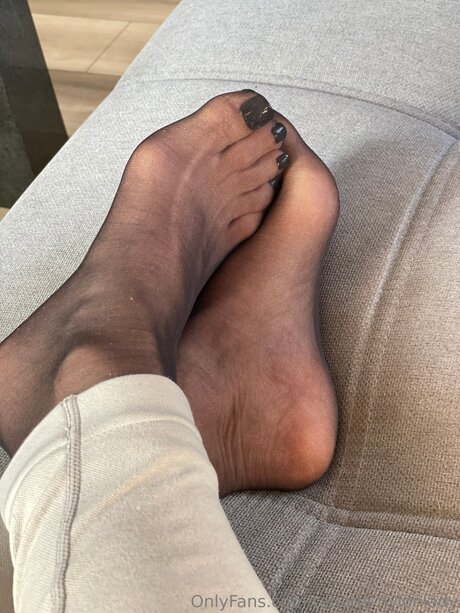Naakte gelekte OnlyFans-foto van Tatjana Nylonlady