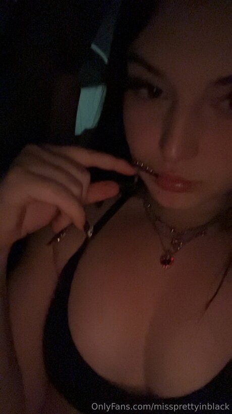 Missprettyinblack