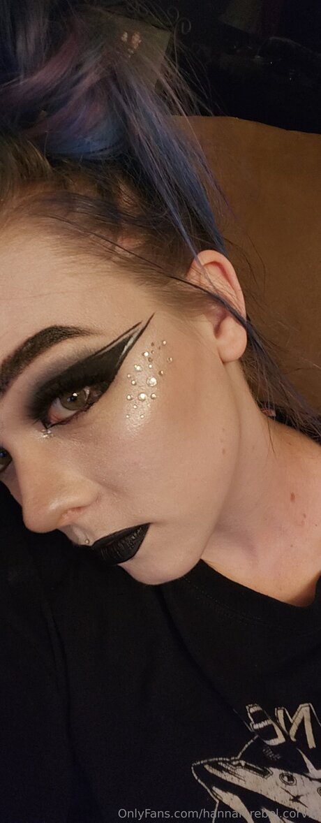 Naakte gelekte OnlyFans-foto van Hannah Rebel Corvin