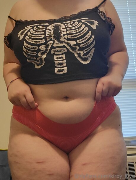 Naakte gelekte OnlyFans-foto van Kirby L0ve