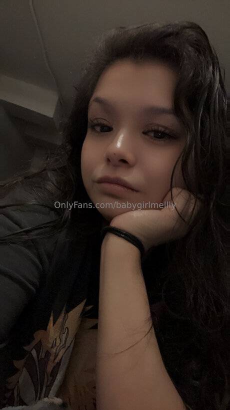 Babygirlmellly